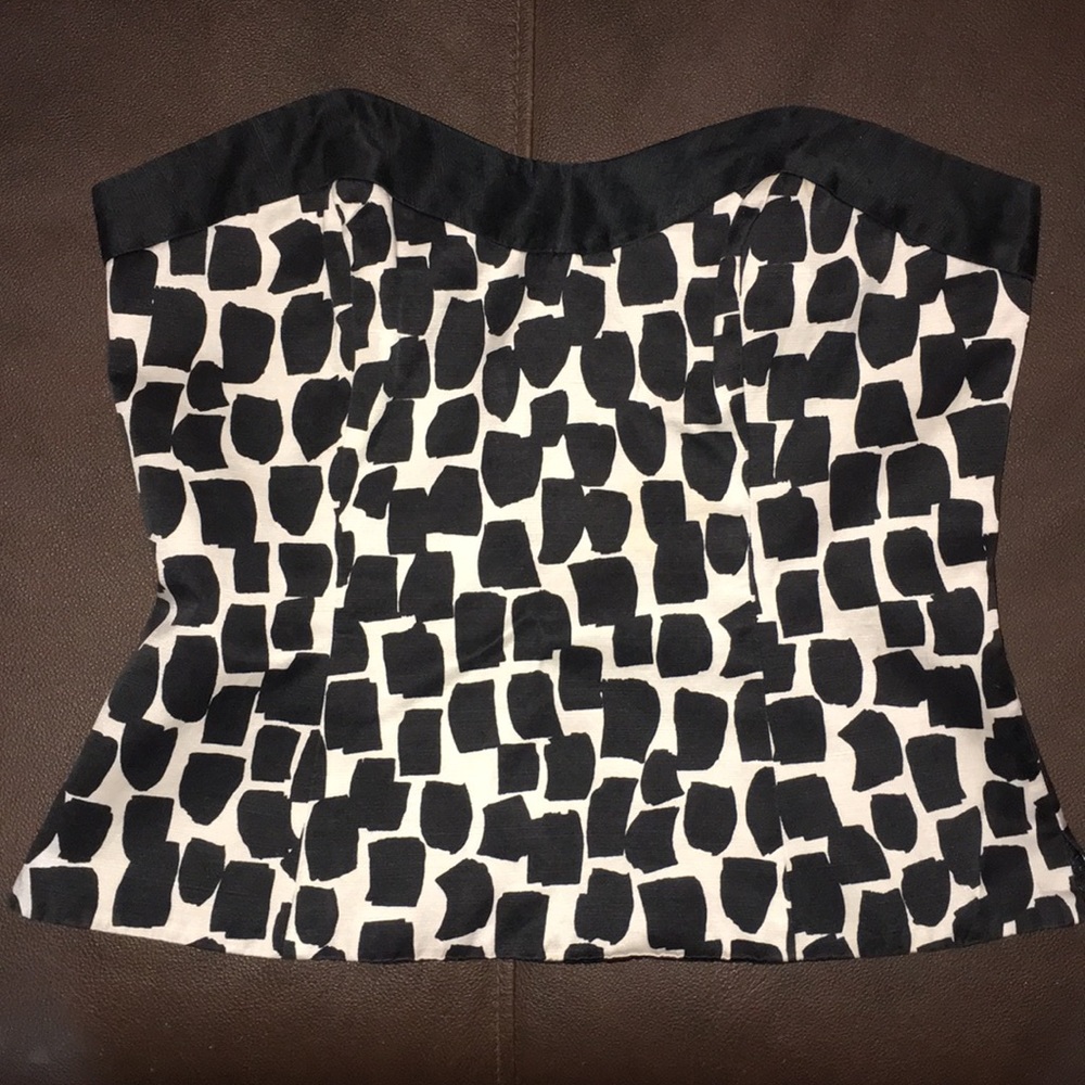 Beautiful blk and white crop top